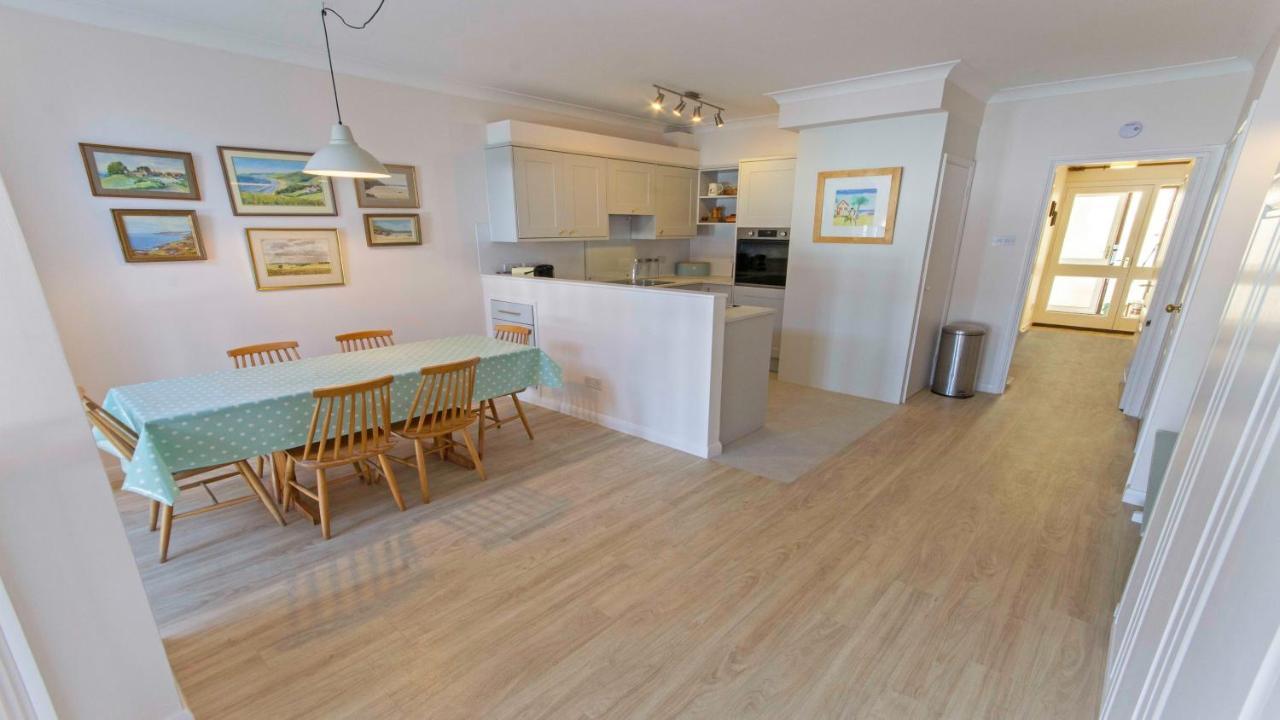 Clifton Court Apt 16 With Indoor Heated Pool & Sea Views Croyde Εξωτερικό φωτογραφία