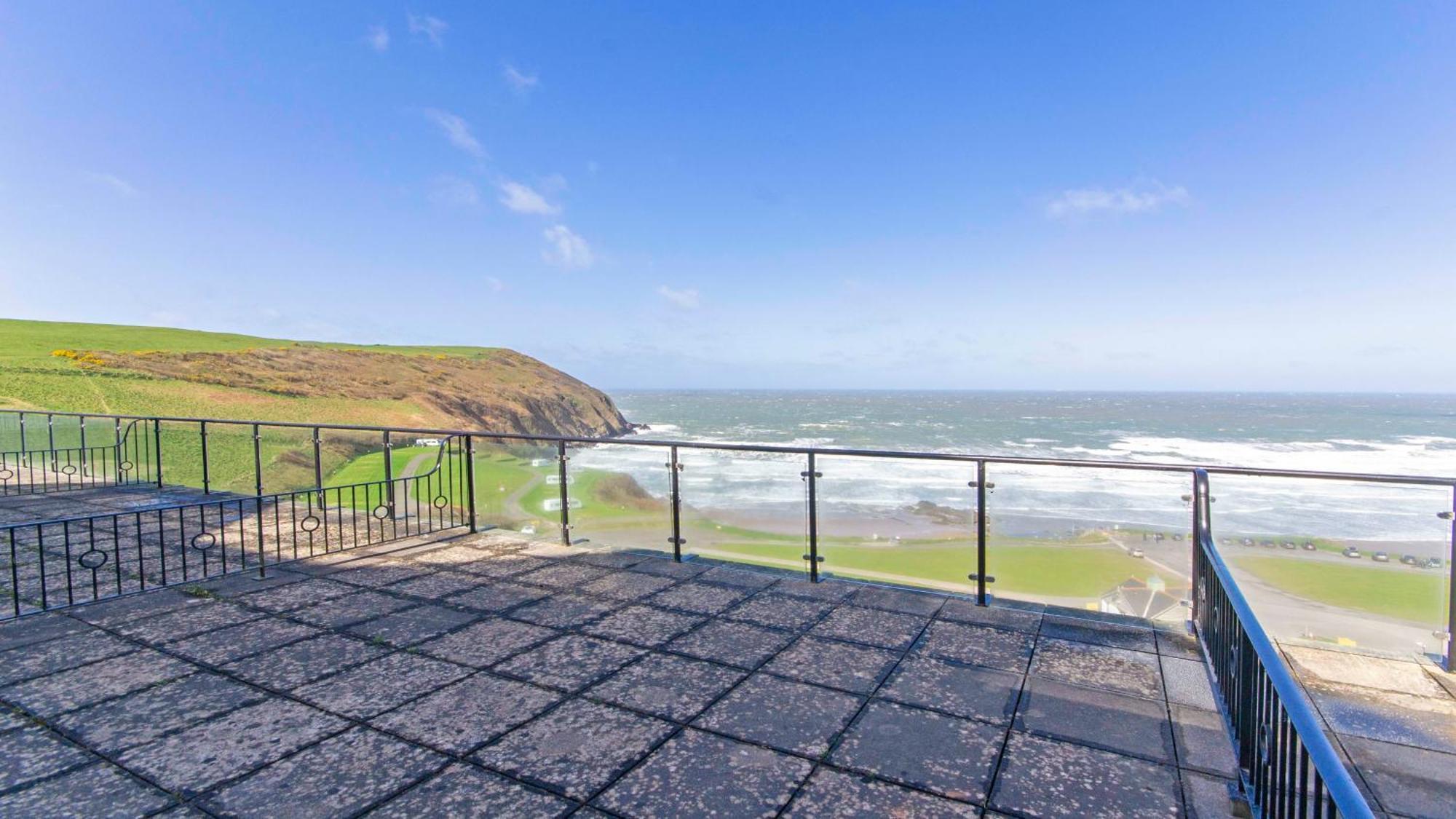 Clifton Court Apt 16 With Indoor Heated Pool & Sea Views Croyde Εξωτερικό φωτογραφία